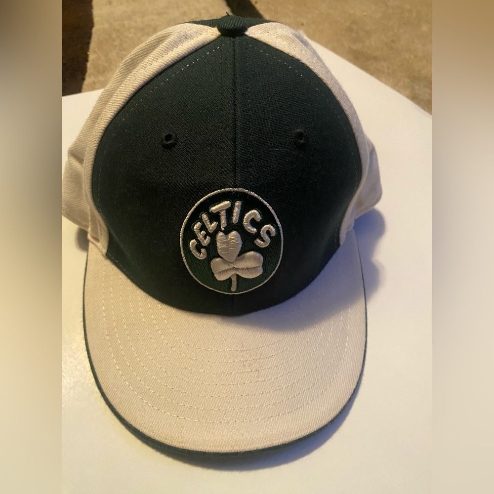 Mitchell & Ness NBA Boston Celtics Shockwave Snapback Hat Cap